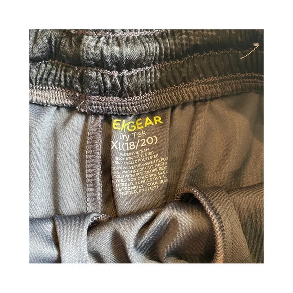 Tek Gear Boys 18/20 Black Pattern Athletic Shorts - Picture 2 of 2